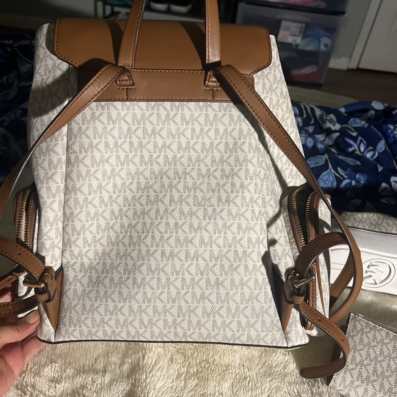 MK backpack - Picture 4 of 4